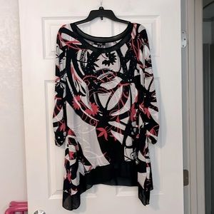 NWOT WOMEN’S PLUS SIZE BLOUSE : SIZE 3X